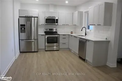 33 FRONT Street 1, Orillia, ON L3V 4R6