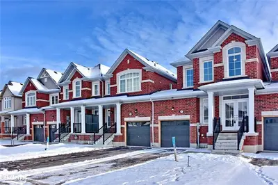 17 BAILEY Street, Collingwood, ON L9Y 0W8