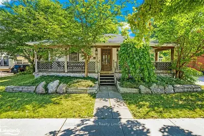 29 ROBINSON Street, Collingwood, ON L9Y 3L8
