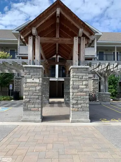 4 COVE Court 206, Collingwood, ON L9Y 0Y6