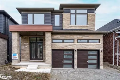 18 Beatrice Drive, Wasaga Beach, ON L9Z 1A5