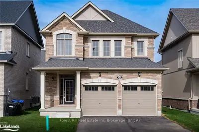 63 TRACEY Lane, Collingwood, ON L9Y 3V2