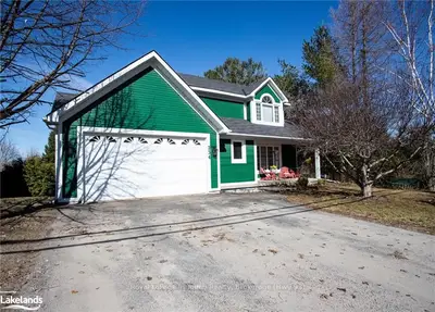 234 CHURCH Street, Penetanguishene, ON L9M 1G6