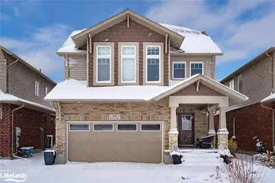38 KAYLA Crescent, Collingwood, ON L9Y 5K8