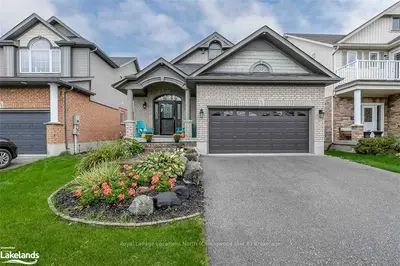 327 HOLDEN Street, Collingwood, ON L9Y 0E2