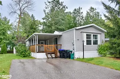 93 Georgian Glen Drive, Wasaga Beach, ON L9Z 1K8