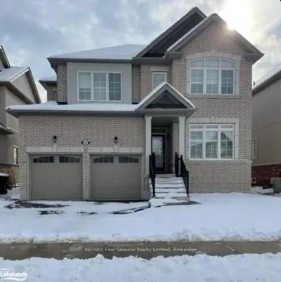 90 KIRBY Avenue, Collingwood, ON L9Y 5H5