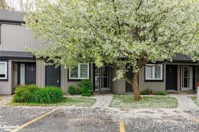 5 HARBOUR Street E 30, Collingwood, ON L9Y 5C5