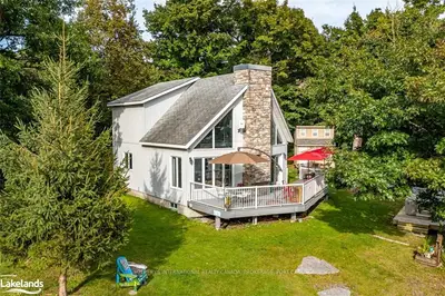 1&2 Ivy Lane / Grape, Orillia, On, L3v 6h1