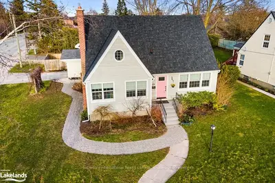 629 HURONTARIO Street, Collingwood, ON L9Y 2N6
