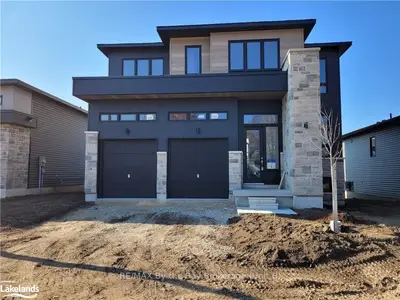 88 BERKELY Street, Wasaga Beach, ON L9Z 0K5