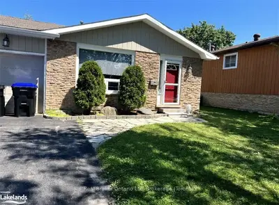 32 Courtice Crescent, Collingwood, ON L9Y 4G1