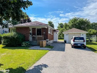 27 FITTONS Road E, Orillia, ON L3V 2J2