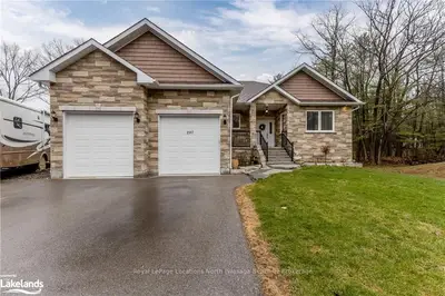 297 SUNNIDALE Road S, Wasaga Beach, ON L9Z 2T7