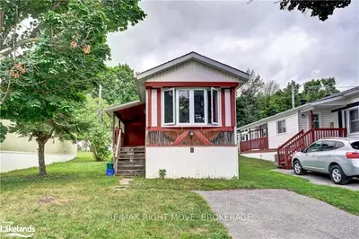 26 DUNN Avenue 4, Orillia, ON L3V 2N9