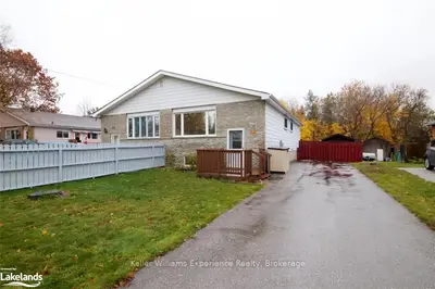 31 BEAUMAUR Drive, Penetanguishene, ON L9M 1V7