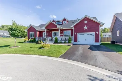 20 GREW Crescent, Penetanguishene, ON L9M 0A4