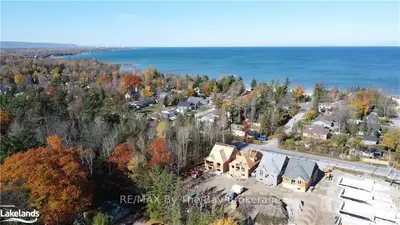 3221 MOSLEY Street, Wasaga Beach, ON L9Z 1V5