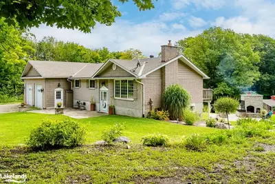 1317 TAY POINT Road, Penetanguishene, ON L9M 2C6
