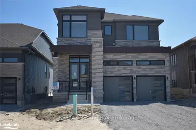 10 BEATRICE Drive, Wasaga Beach, ON L9Z 0L5