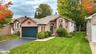 93 Glen Eton Road, Wasaga Beach, ON L9Z 1E8