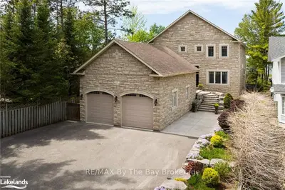230 KIRBY Lane, Wasaga Beach, ON L9Z 2M4
