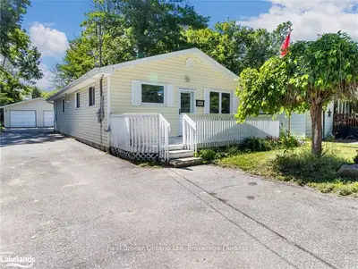 1805 RIVER Road W, Wasaga Beach, ON L9Z 2X5