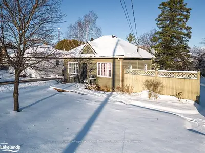 251 ROBINSON Street, Collingwood, ON L9Y 3M4