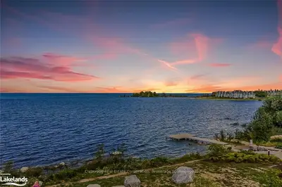 6 ANCHORAGE Crescent 301, Collingwood, ON L9Y 0Y6