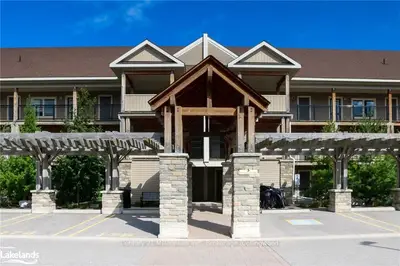 5 ANCHORAGE Crescent 104, Collingwood, ON L9Y 0Y6