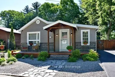 41 LAIDLAW Street, Wasaga Beach, ON L9Z 2L2