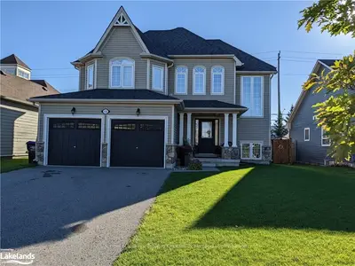 12 BARRINGTON Trail, Collingwood, ON L9Y 0G1