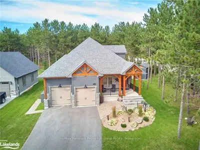 1 Boville Court, Oro-medonte, On L0l 2l0
