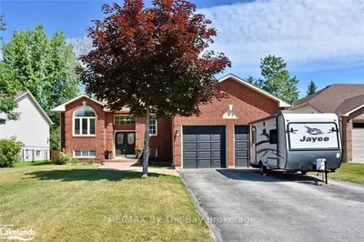 87 SILVER BIRCH Avenue, Wasaga Beach, ON L9Z 1N8