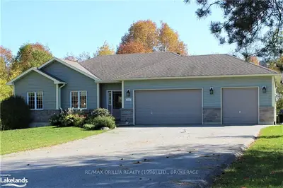 23 Merrington Avenue, Oro-medonte, On L3v 6h2