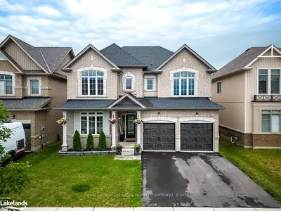 58 KIRBY Avenue, Collingwood, ON L9Y 3Y8