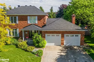 21 KRISTA Court, Collingwood, ON L9Y 4N9