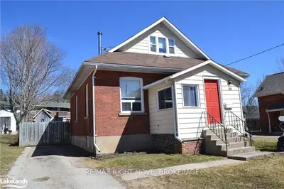 88 PENETANG Street, Orillia, ON L3V 3N5