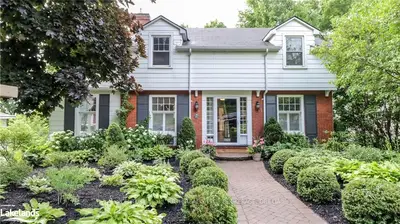65 TECUMSETH Street, Orillia, ON L3V 1Y1