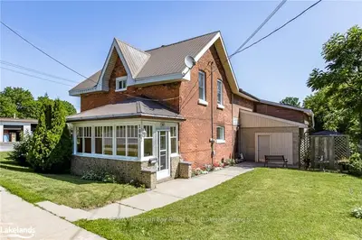 189 CHARLES Street, Midland, ON L4R 2X6
