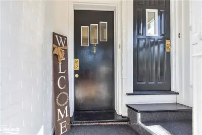 265 MISSISSAGA Street W (MAIN FLOOR, Orillia, ON L3V 3B7