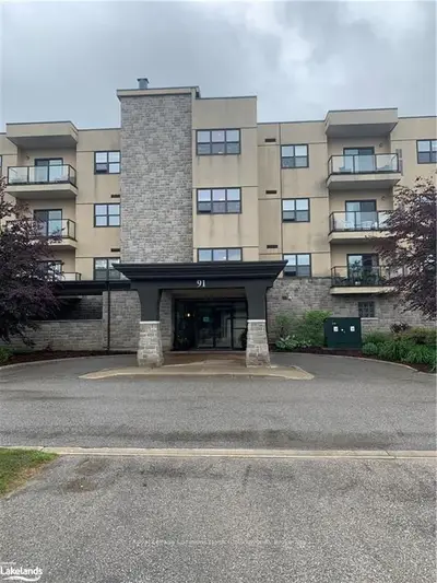 91 RAGLAN Street 311, Collingwood, ON L9Y 0B2