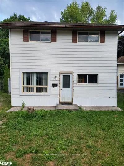395 ARTHUR Street, Orillia, ON L3V 3M9
