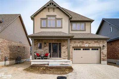 11 MAIDENS Crescent, Collingwood, ON L9Y 3B7