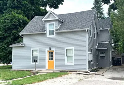 189 ROBINSON Street, Collingwood, ON L9Y 3M4