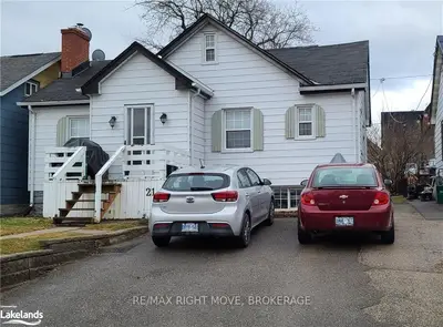 21 MATCHEDASH Street N, Orillia, ON L3V 4T4