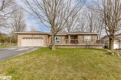 3 BEAULIEU Drive, Penetanguishene, ON L9M 1H1