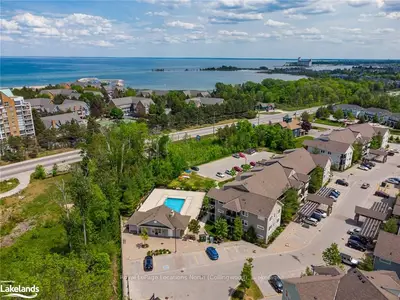 4 BRANDY LANE Drive 107, Collingwood, ON L9Y 0X4