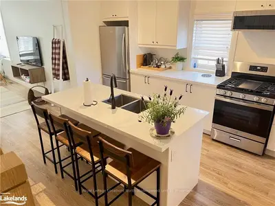 363 CEDAR Street 361, Collingwood, ON L9Y 3B2
