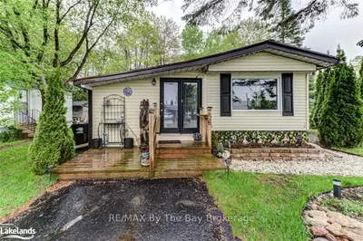 56 Georgian Glen Drive, Wasaga Beach, ON L9Z 1W4